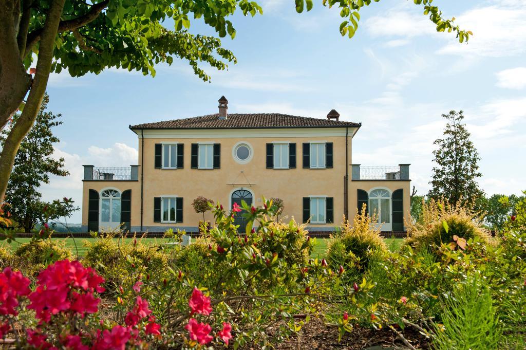 Relais 23 Hotel & Ristorante Castelnuovo Belbo Экстерьер фото