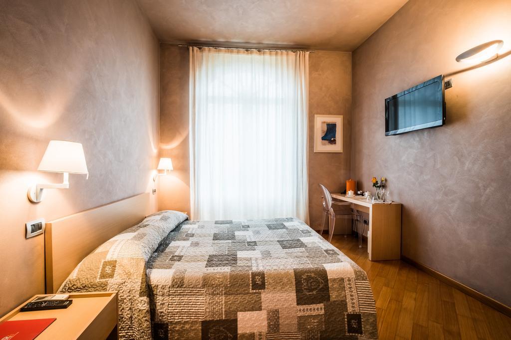 Relais 23 Hotel & Ristorante Castelnuovo Belbo Экстерьер фото